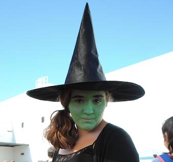 Freshman Madelyn Stennett dresses as Elphaba from the musical Wicked on Icon Day.