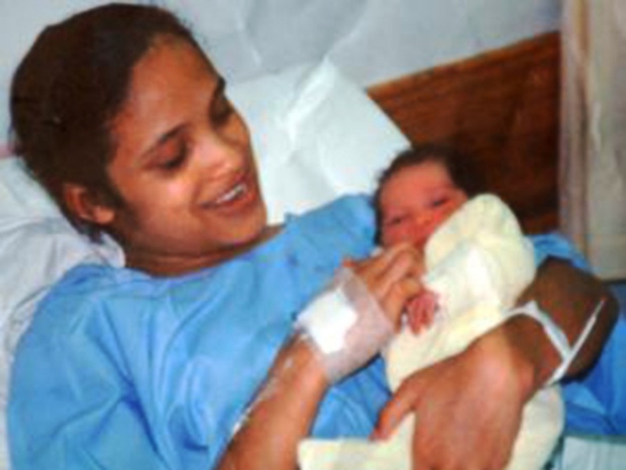 Zephany+Nurse+is+pictured+in+the+arms+of+Celeste+Nurse+in+1997+before+her+abduction.+%28source%3A+The+Guardian%29