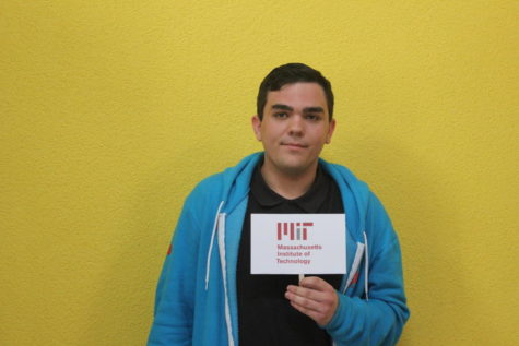 Senior Carl Seelhoff on 2018 Valedictorian and MIT